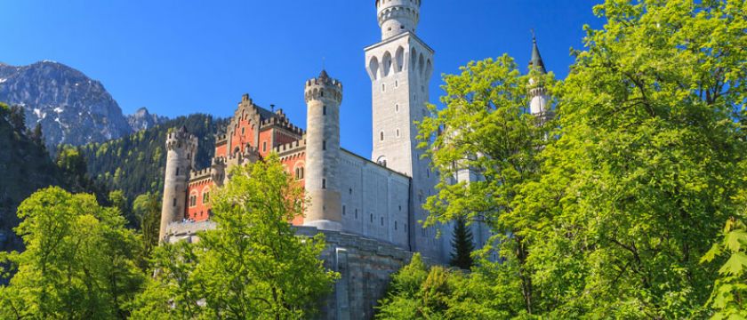 schloss-neuschwanstein-01.jpg