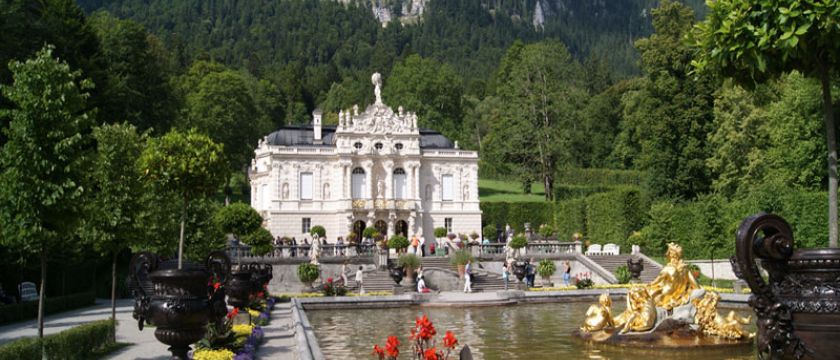 schloss-linderhof-01.jpg